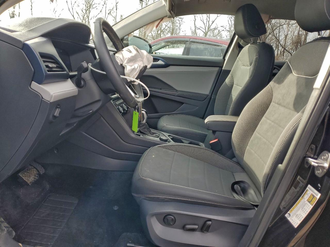 2024 VOLKSWAGEN TAOS SE photo 7