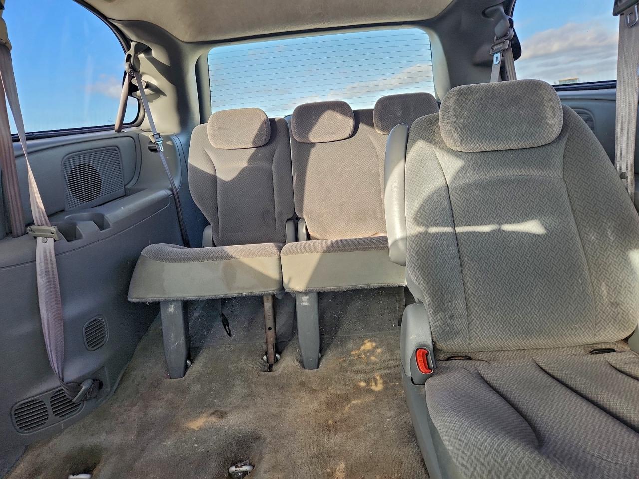2005 CHRYSLER TOWN & COUNTRY TOURING photo 10
