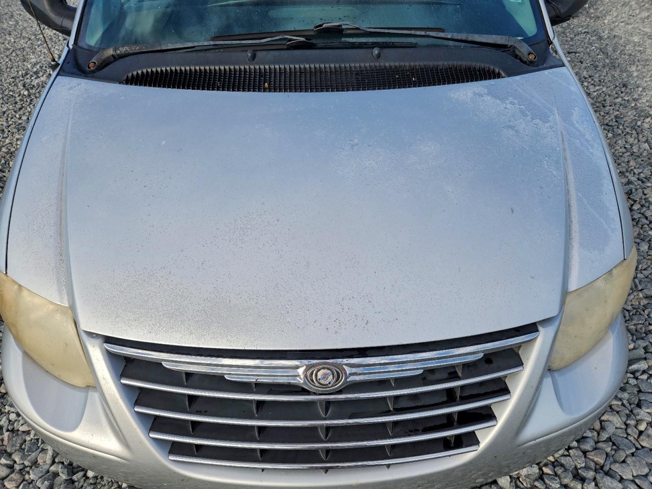 2005 CHRYSLER TOWN & COUNTRY TOURING photo 12