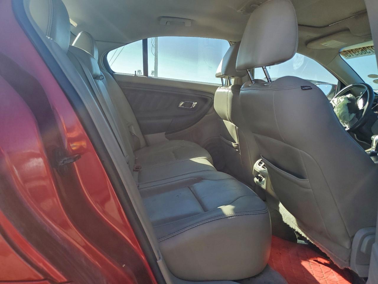 2012 FORD TAURUS SEL photo 10