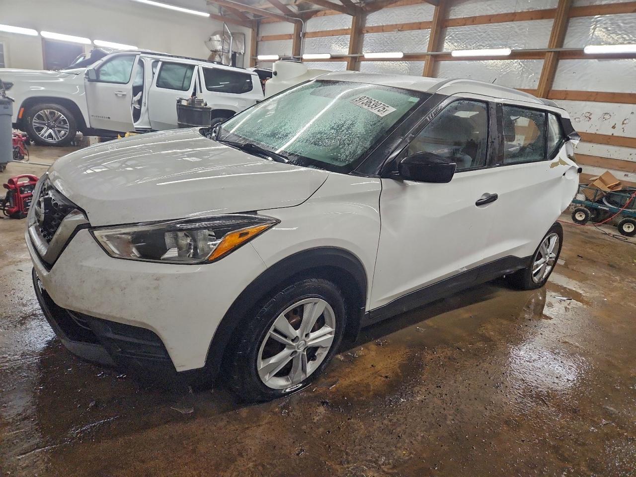 2019 NISSAN KICKS