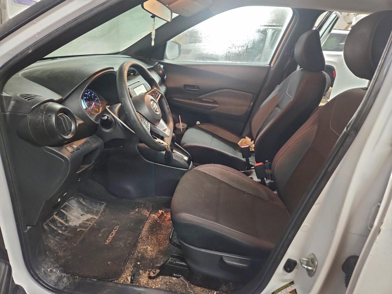 2019 NISSAN KICKS S photo 7