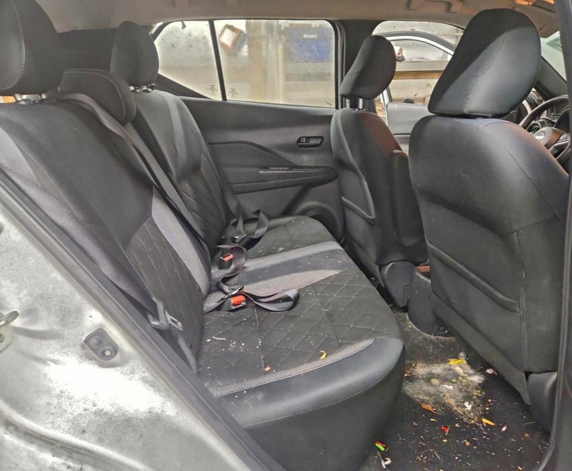 2019 NISSAN KICKS S photo 10