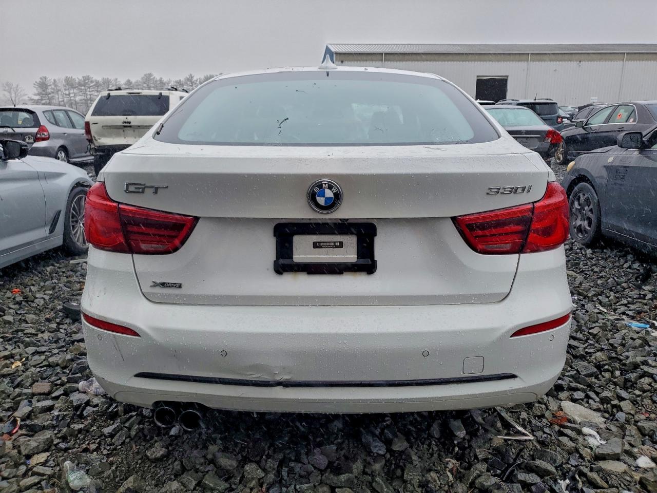 2017 BMW 330 XIGT photo 6