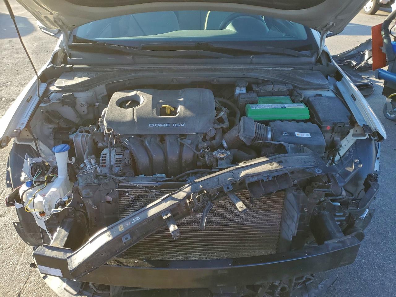 2017 HYUNDAI ELANTRA SE photo 11