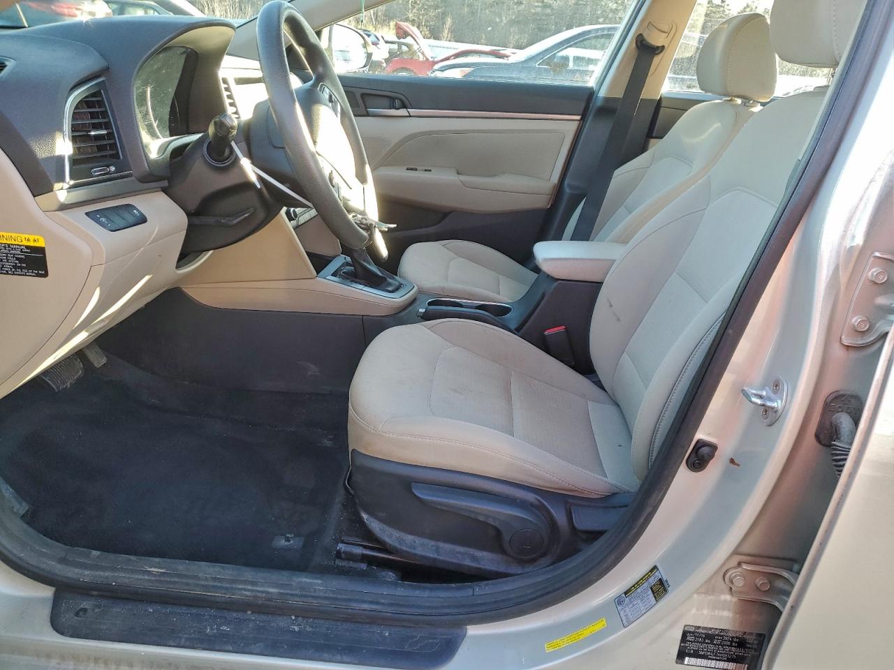 2017 HYUNDAI ELANTRA SE photo 7