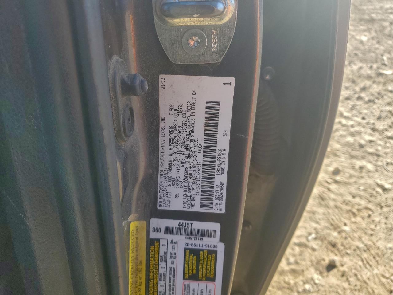 2013 TOYOTA TUNDRA CREWMAX SR5 photo 12