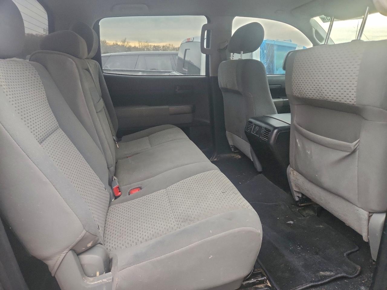2013 TOYOTA TUNDRA CREWMAX SR5 photo 10