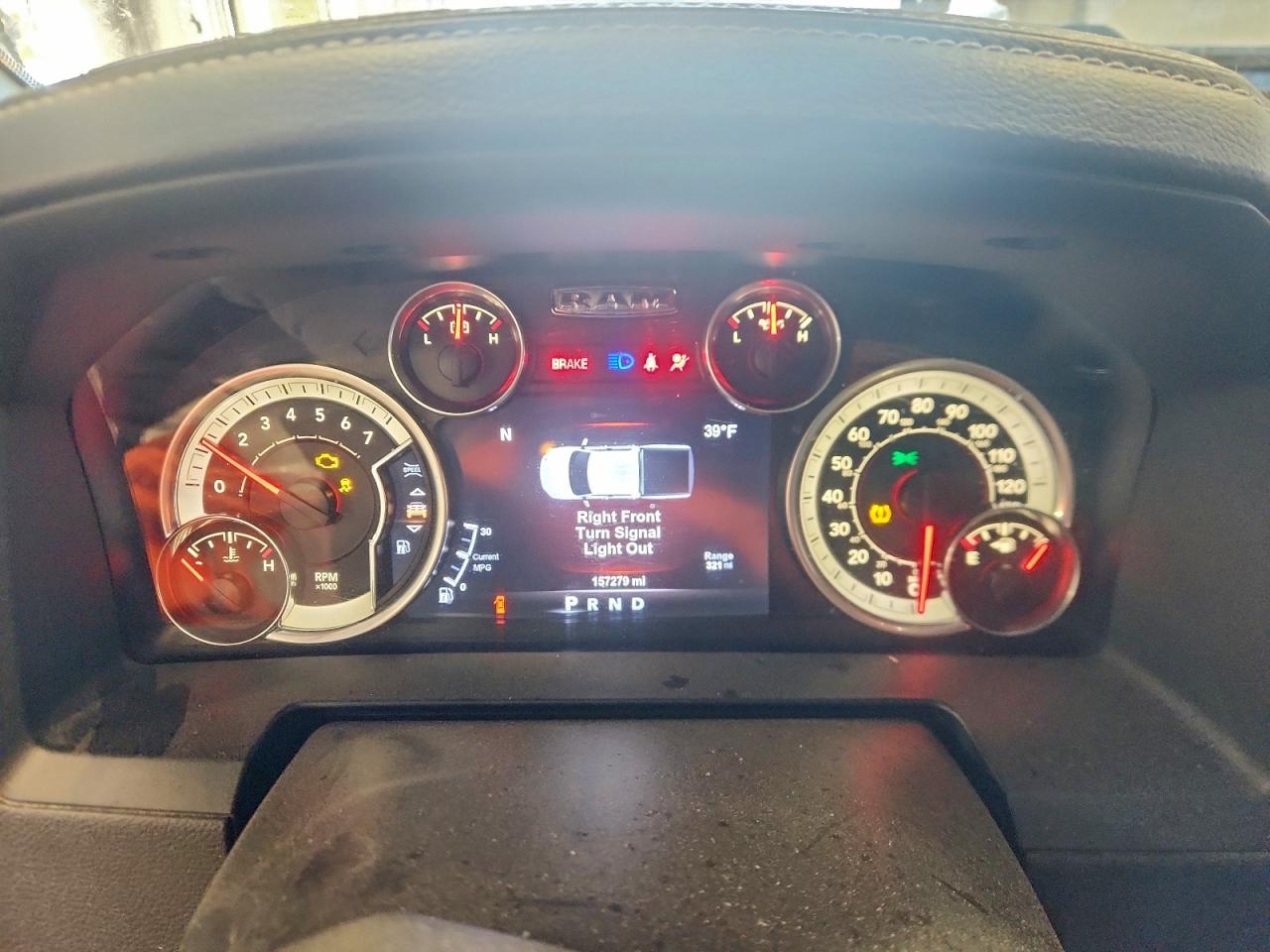 2017 RAM 1500 LARAMIE photo 9