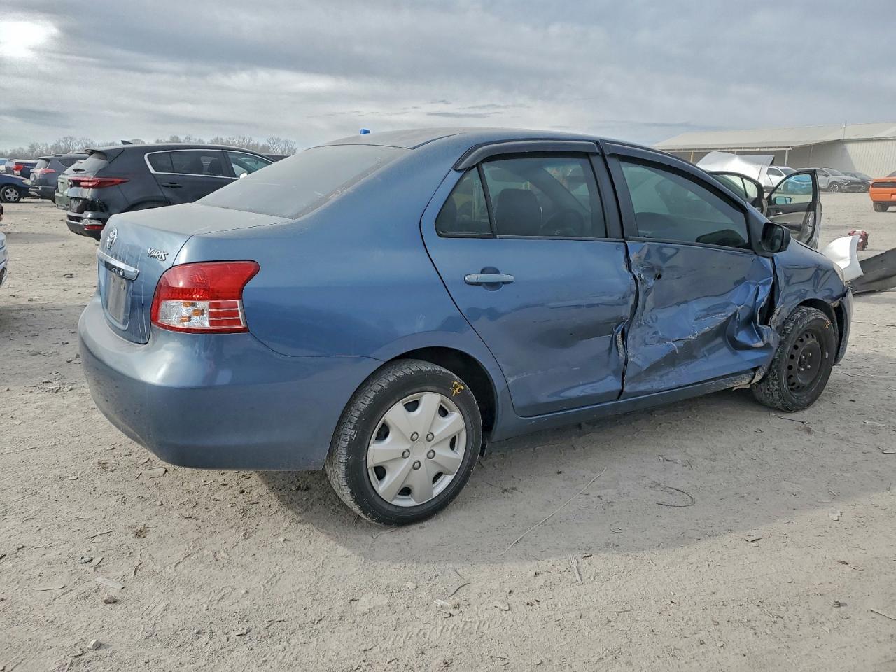 2009 TOYOTA YARIS photo 7