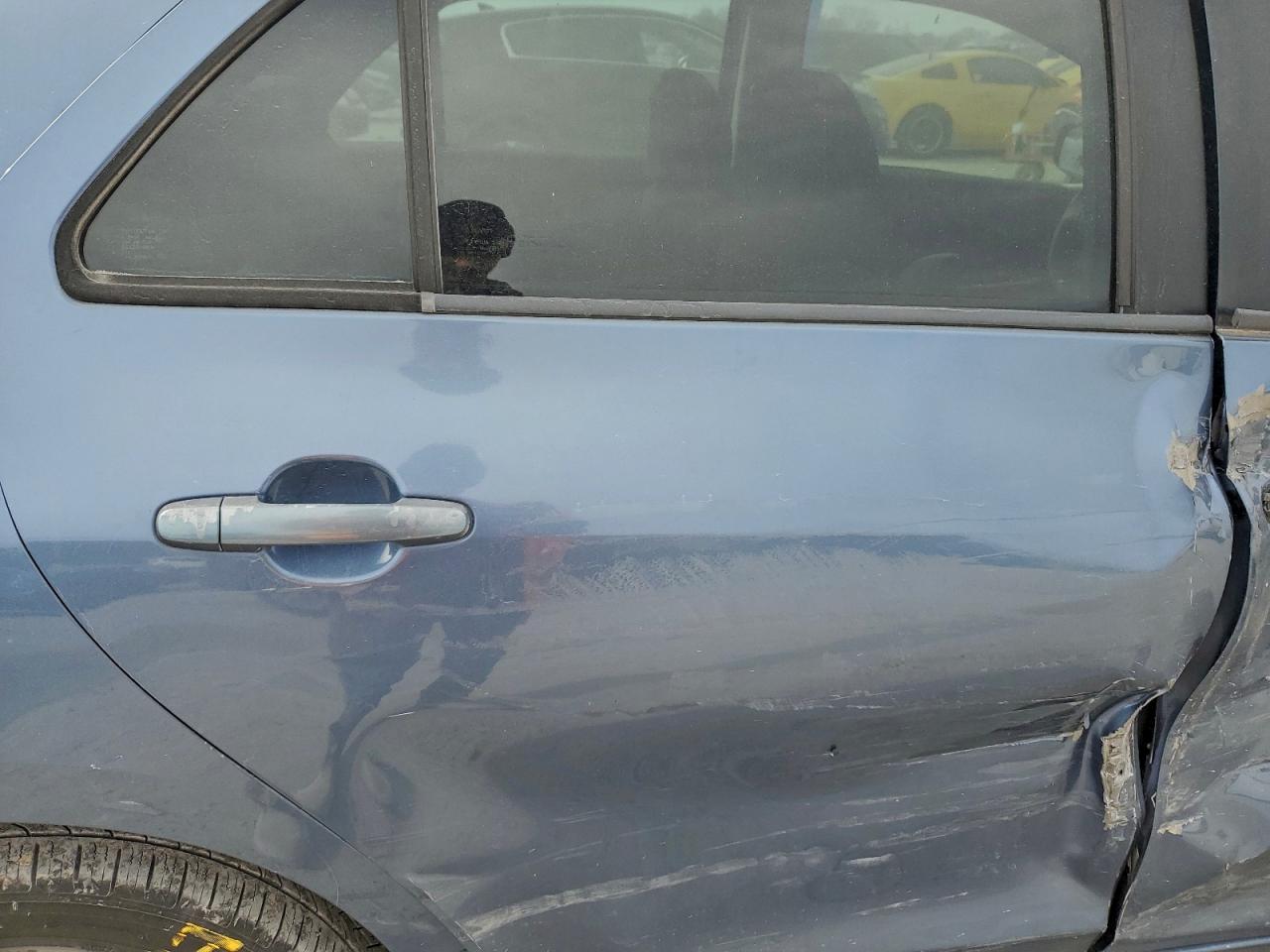 2009 TOYOTA YARIS photo 28