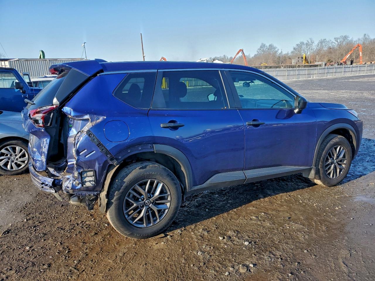 2021 NISSAN ROGUE S photo 3