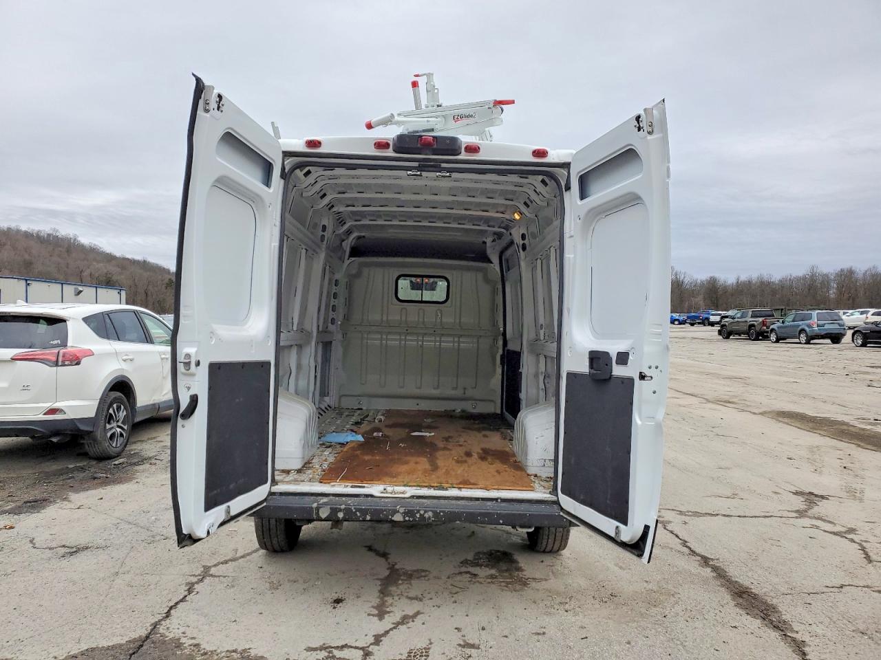 2025 RAM PROMASTER 2500 DELIVERY VAN photo 28