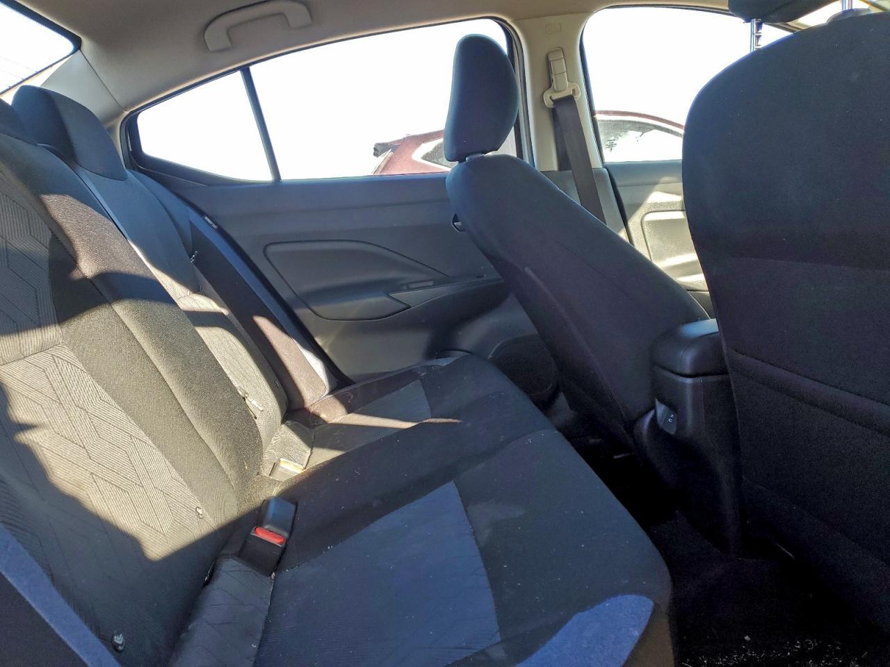 2024 NISSAN VERSA SV photo 28