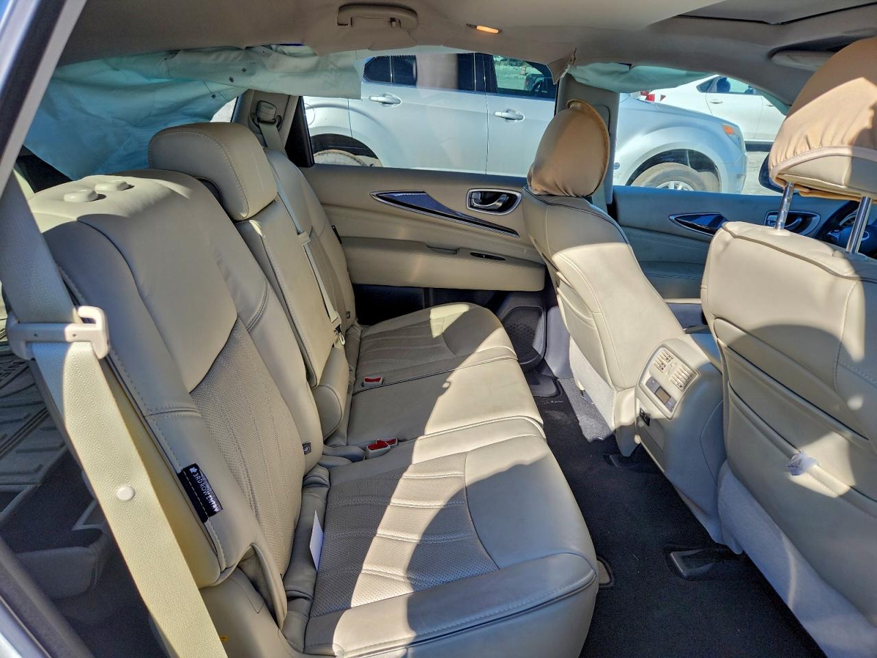 2020 INFINITI QX60 LUXE photo 11