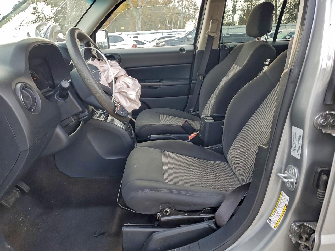 2015 JEEP PATRIOT SPORT photo 13