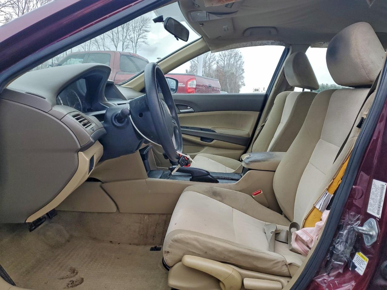 2010 HONDA ACCORD LX photo 13