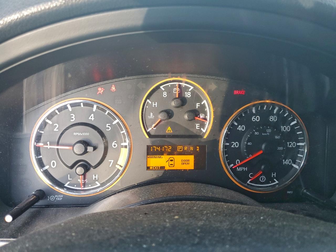 2011 NISSAN ARMADA PLATINUM photo 17