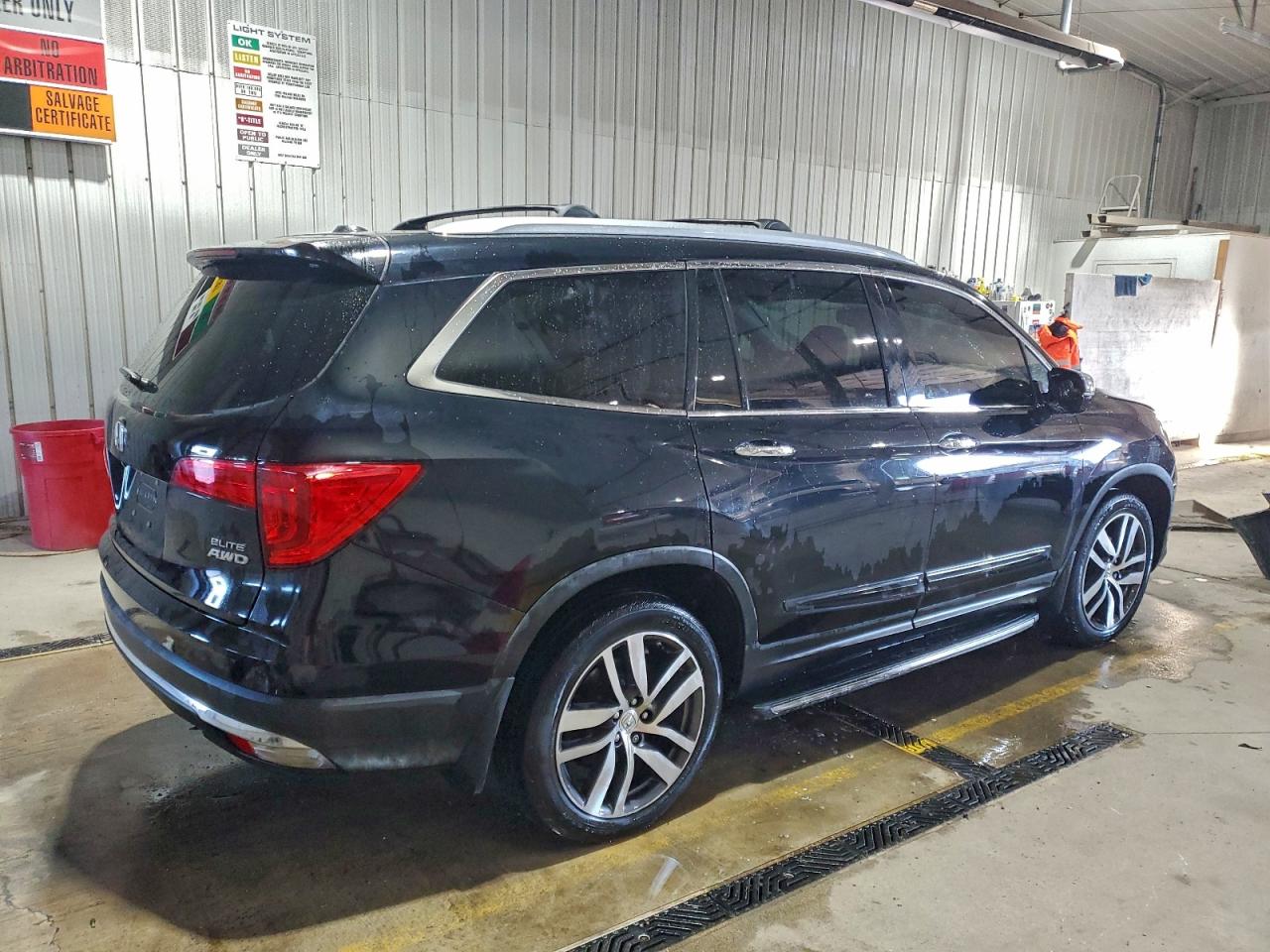 2016 HONDA PILOT ELITE photo 3
