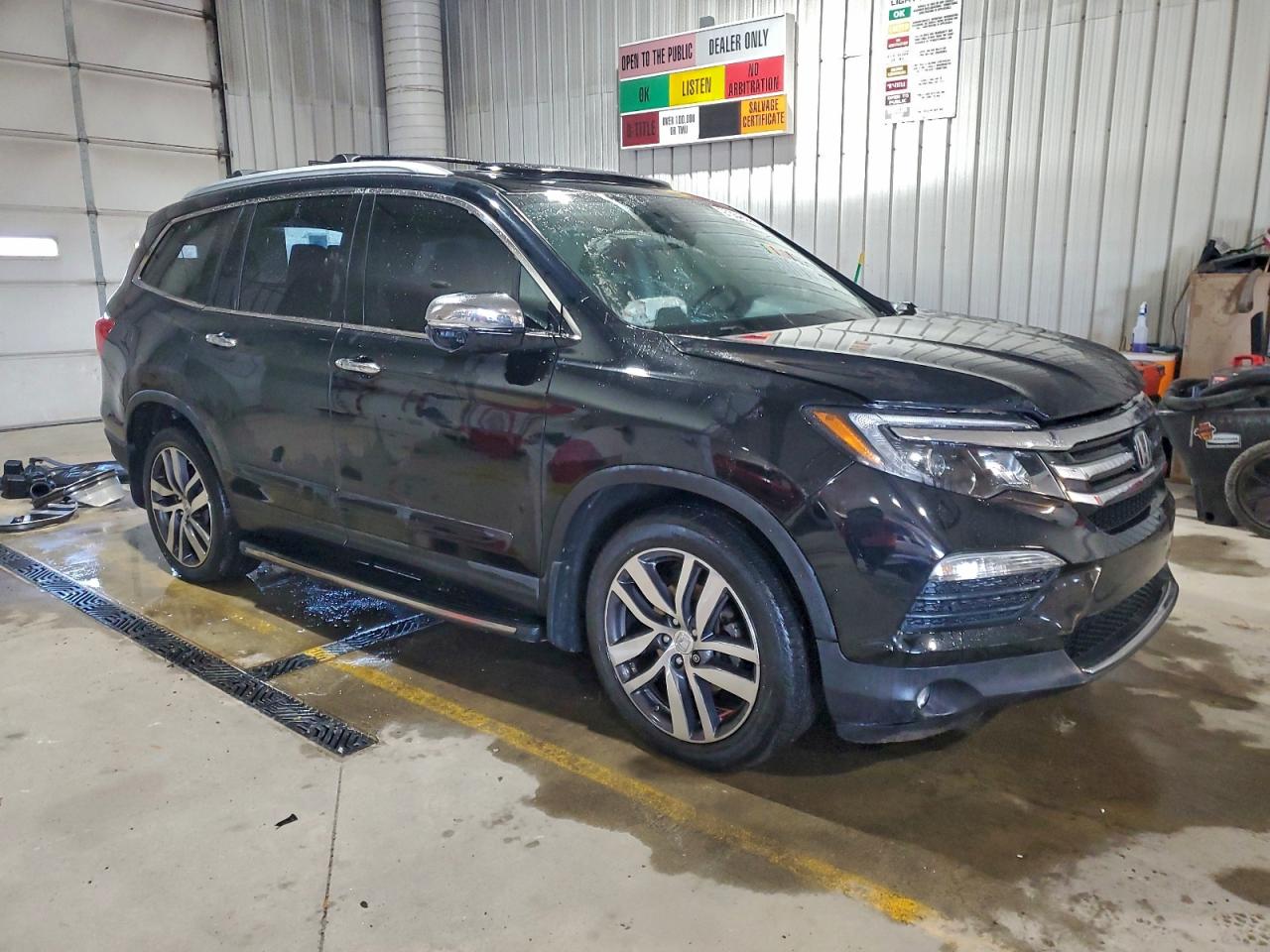 2016 HONDA PILOT ELITE photo 4