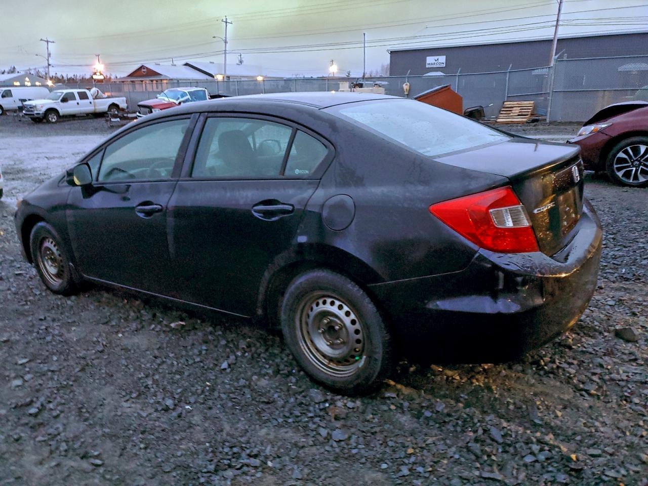 2012 HONDA CIVIC LX photo 2