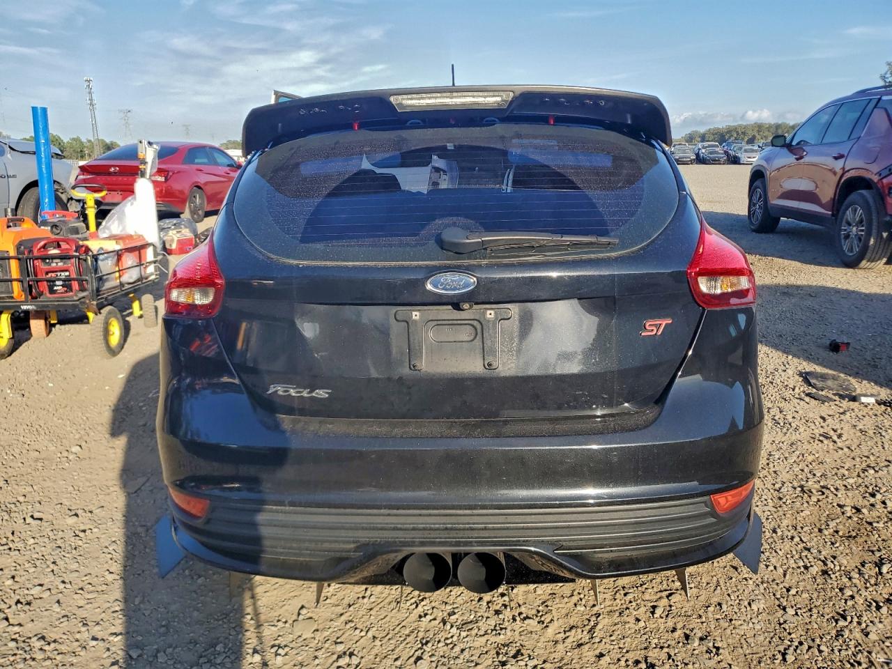 2017 FORD FOCUS ST photo 6