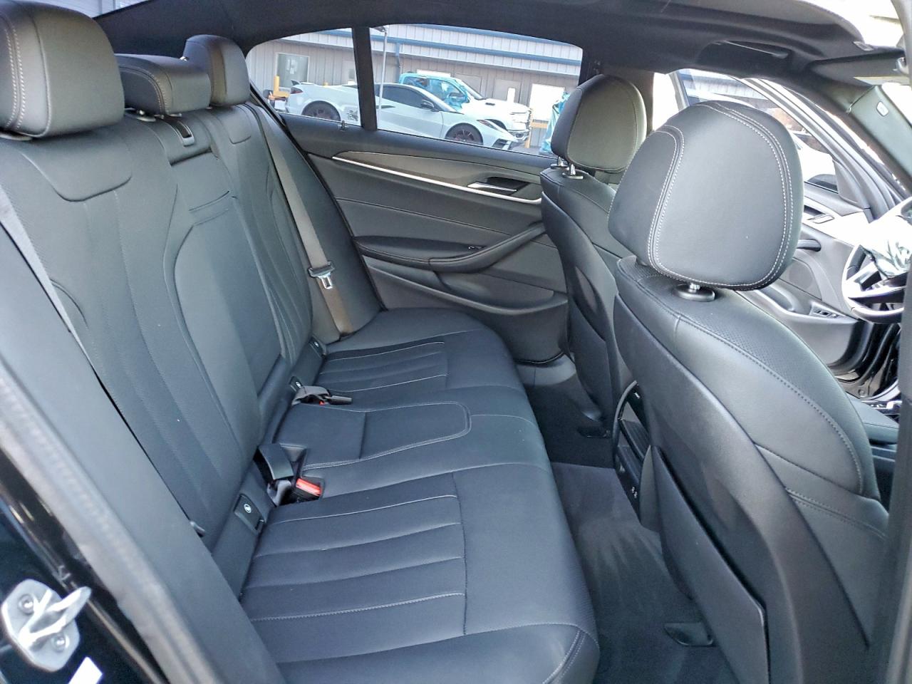2023 BMW 530E photo 28