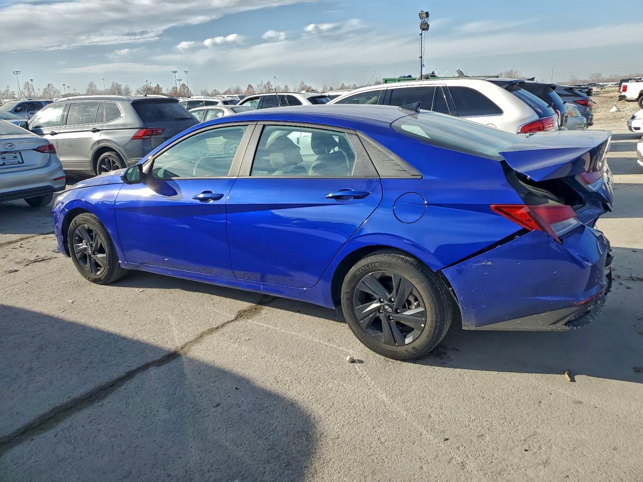 2023 HYUNDAI ELANTRA SEL photo 4