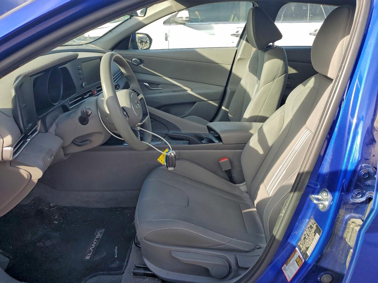 2023 HYUNDAI ELANTRA SEL photo 19