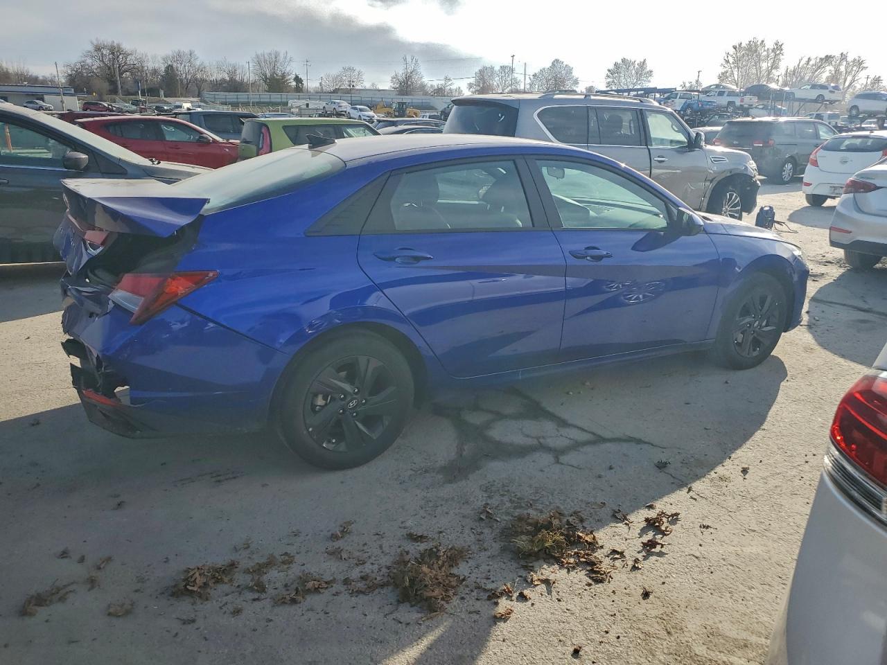 2023 HYUNDAI ELANTRA SEL photo 7