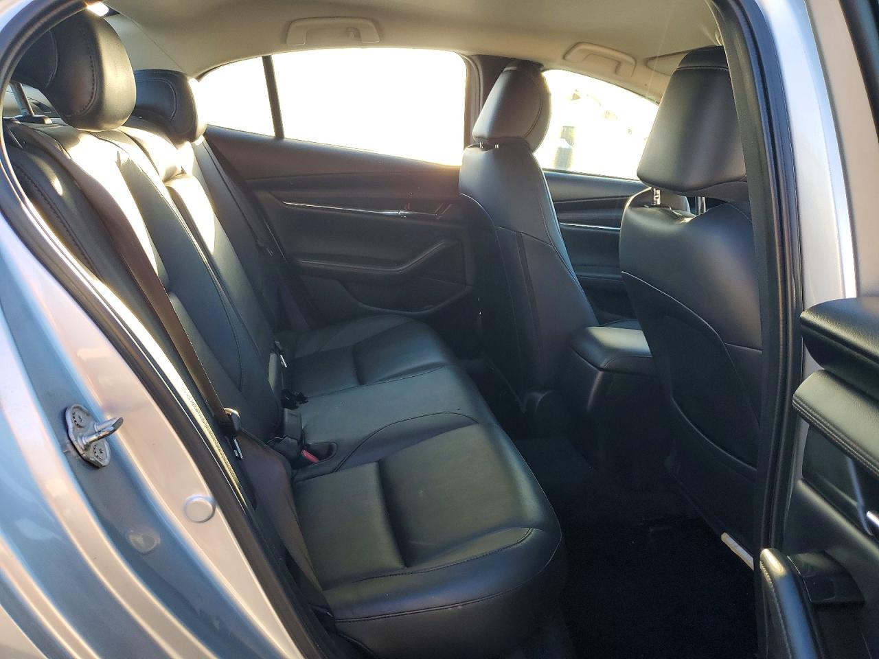 2019 MAZDA 3 SELECT photo 19