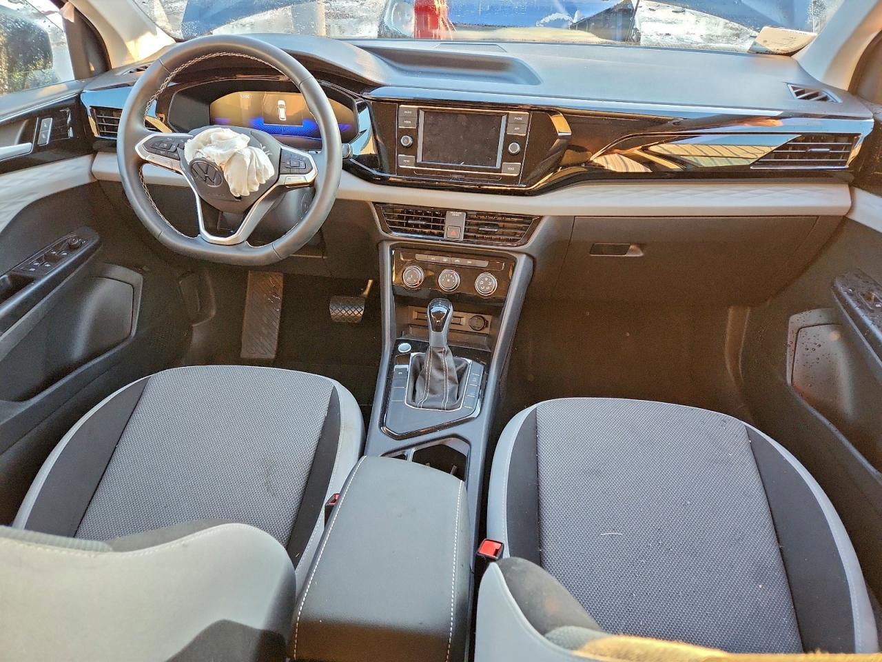 2024 VOLKSWAGEN TAOS S photo 8