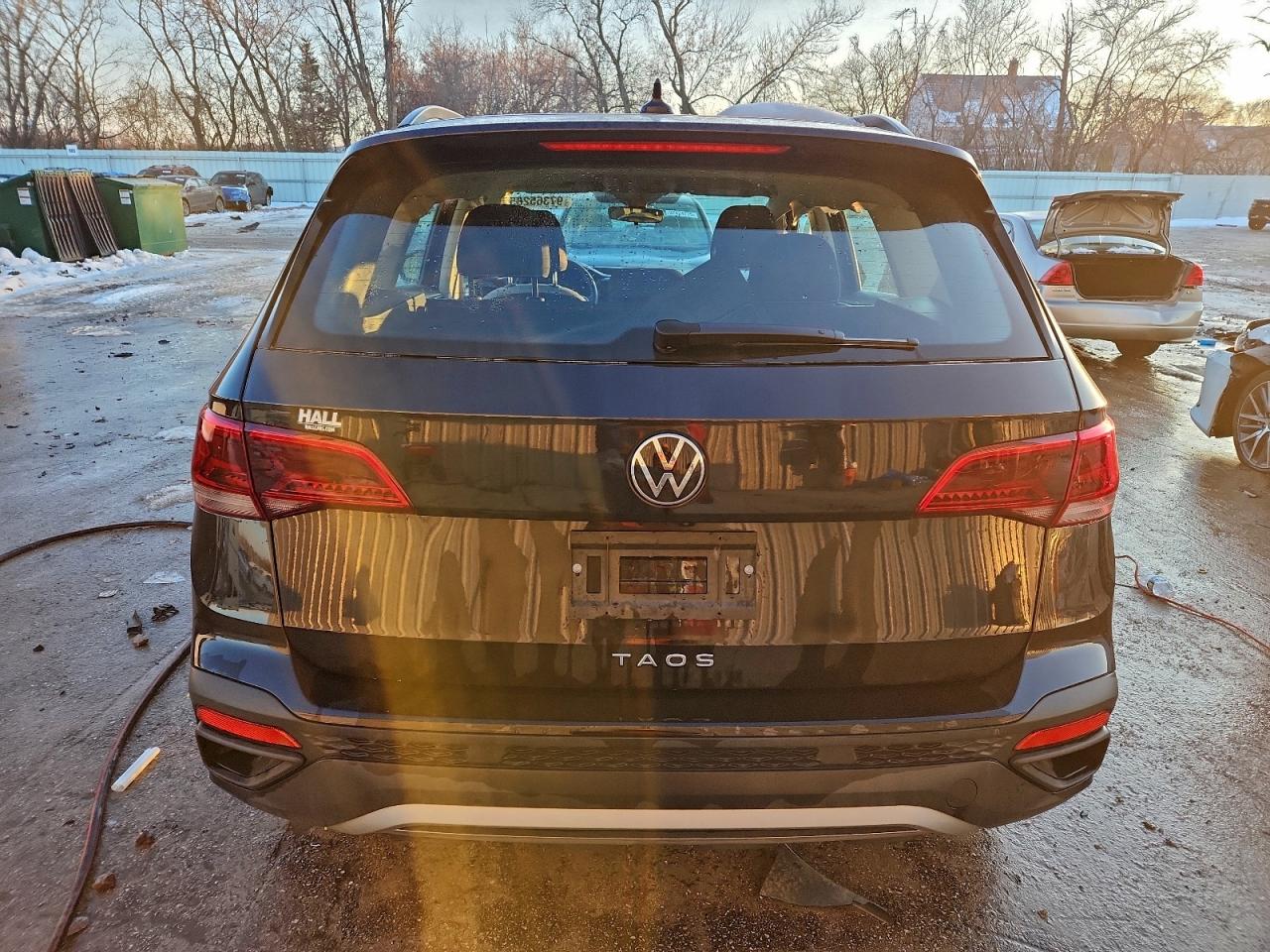 2024 VOLKSWAGEN TAOS S photo 6