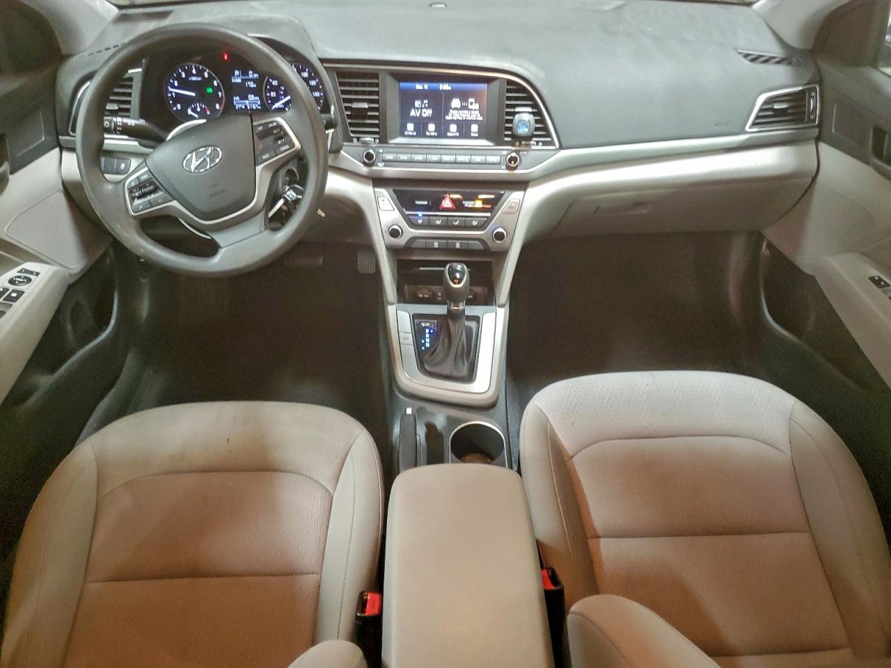 2017 HYUNDAI ELANTRA SE photo 8