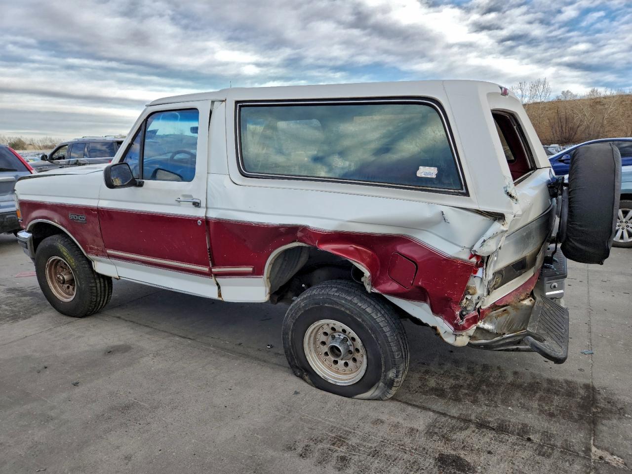 1993 FORD BRONCO photo 2