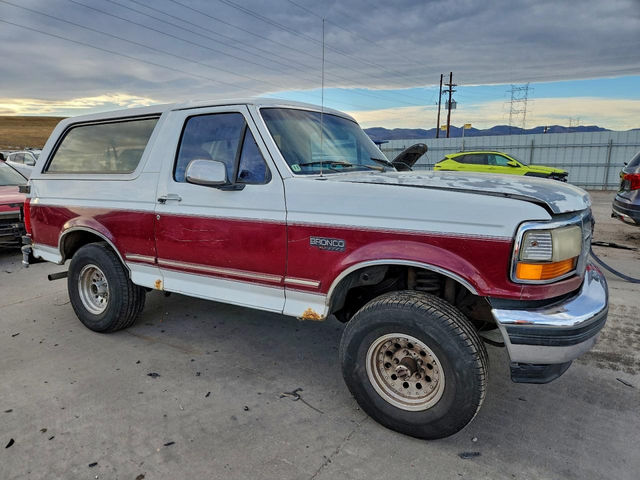 1993 FORD BRONCO photo 4