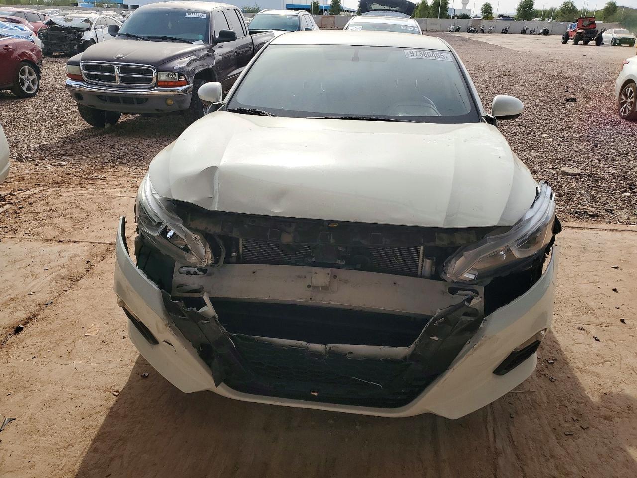 2019 NISSAN ALTIMA S photo 9