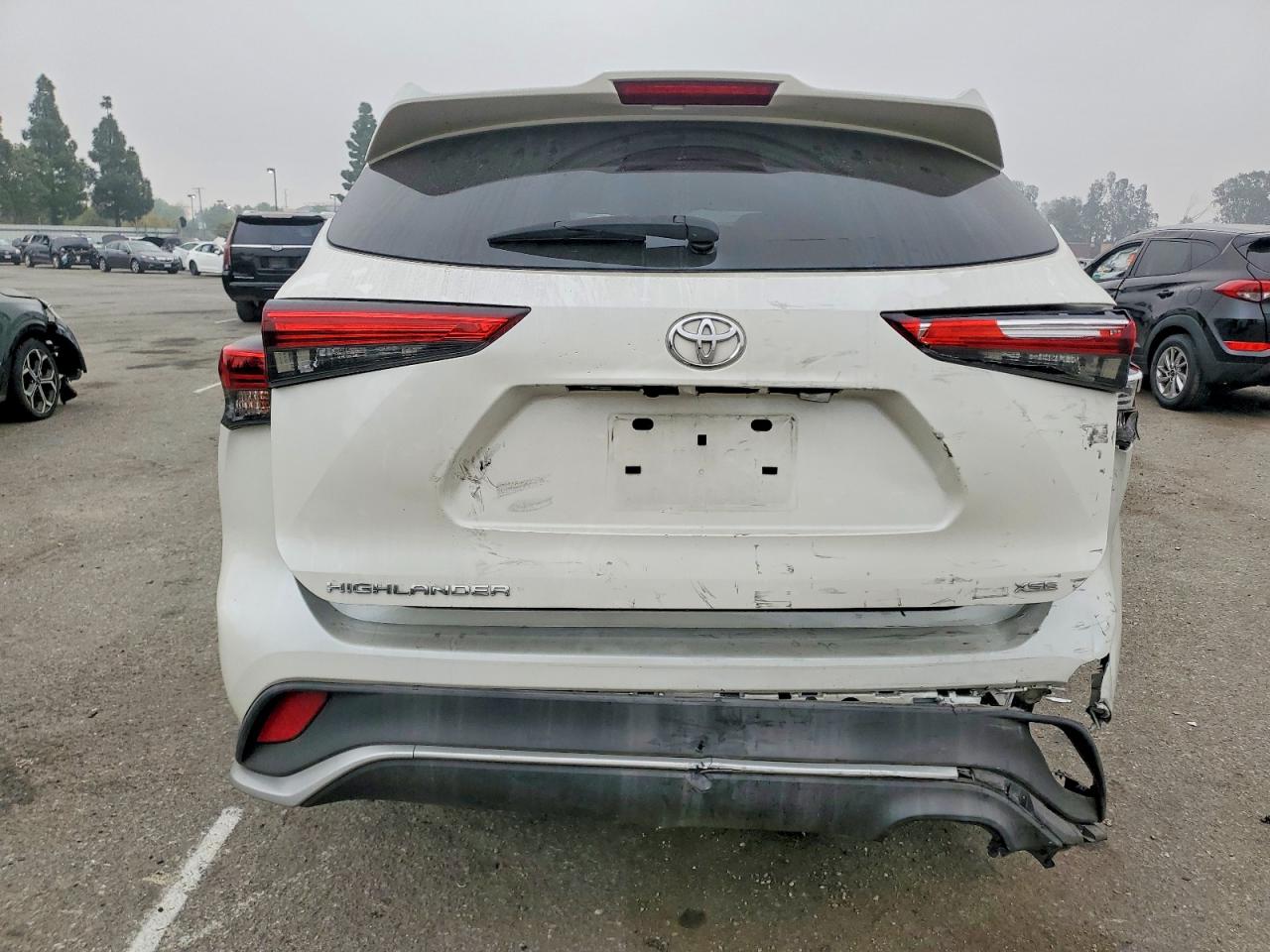 2021 TOYOTA HIGHLANDER XSE photo 11