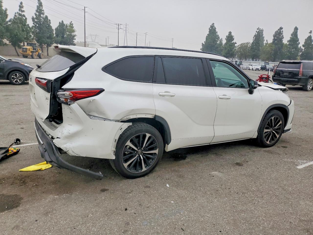 2021 TOYOTA HIGHLANDER XSE photo 5