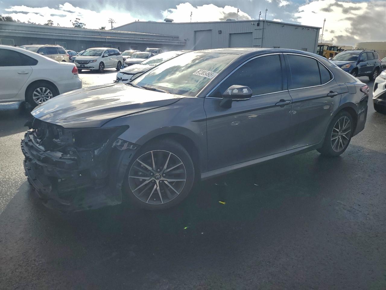 2024 TOYOTA CAMRY