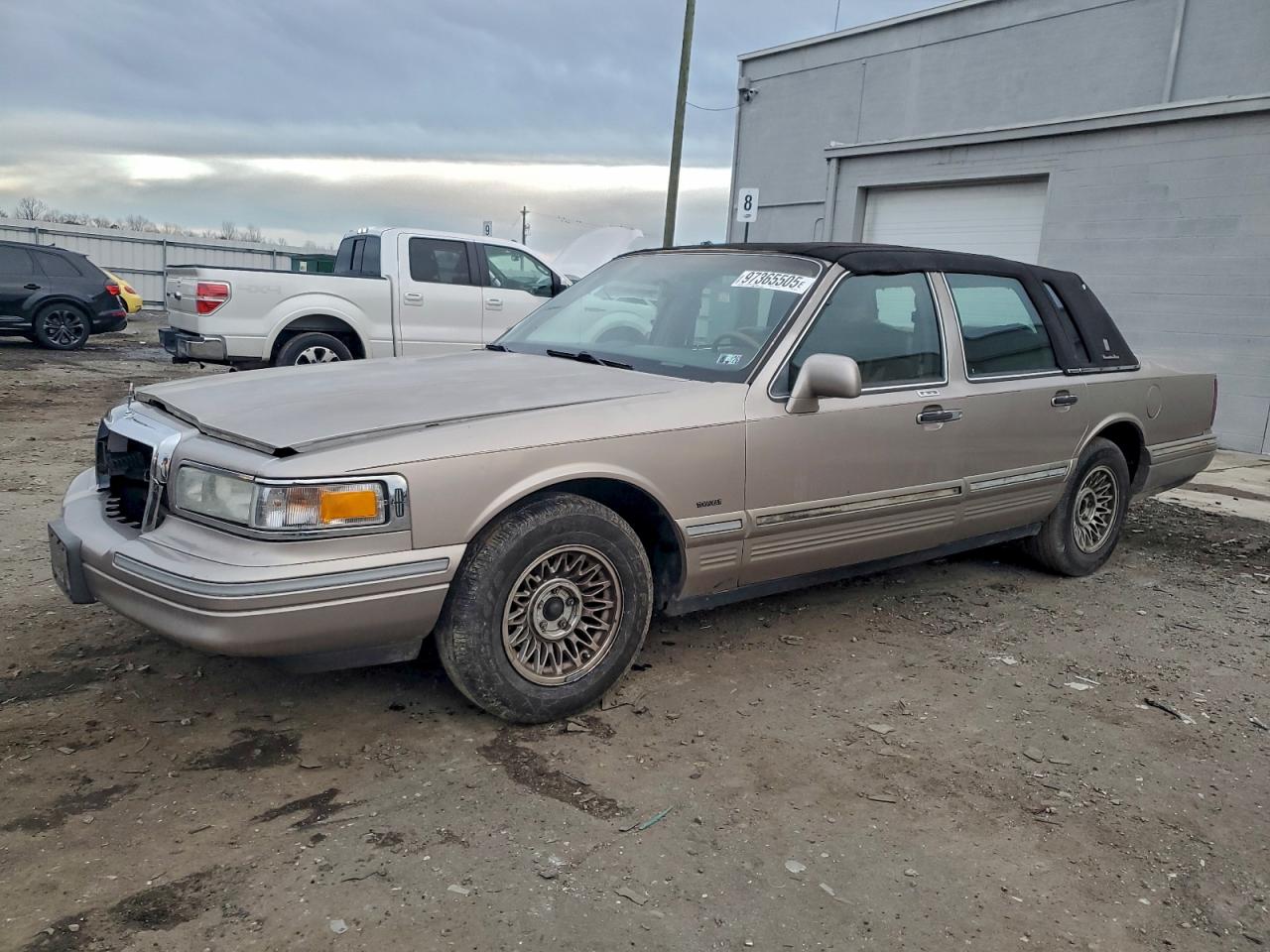 1995 LINCOLN TOWN CAR
