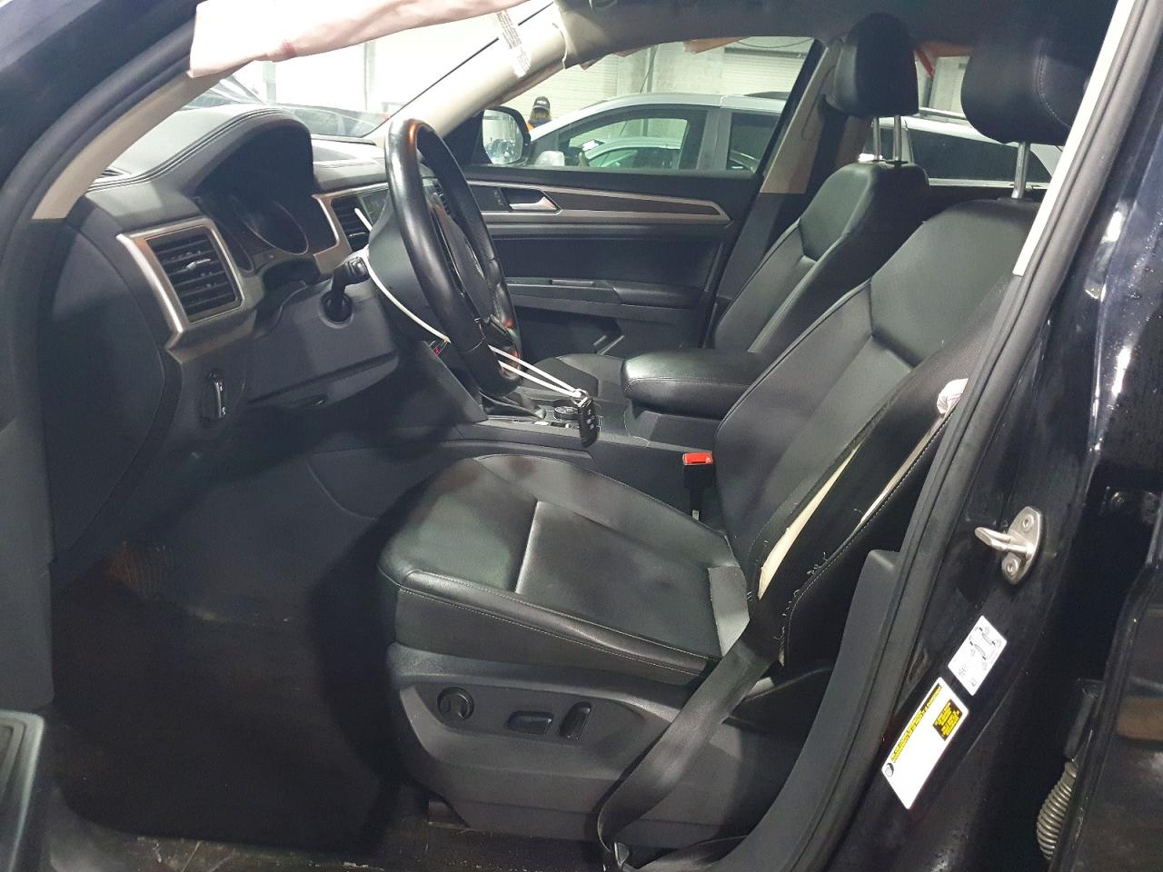 2018 VOLKSWAGEN ATLAS SE photo 7