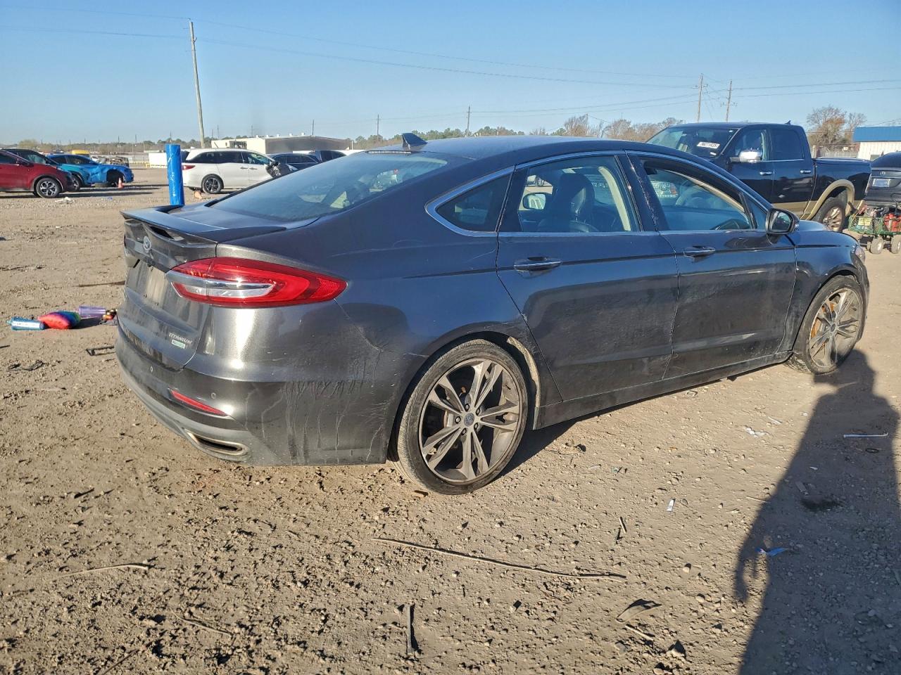 2019 FORD FUSION TITANIUM photo 3