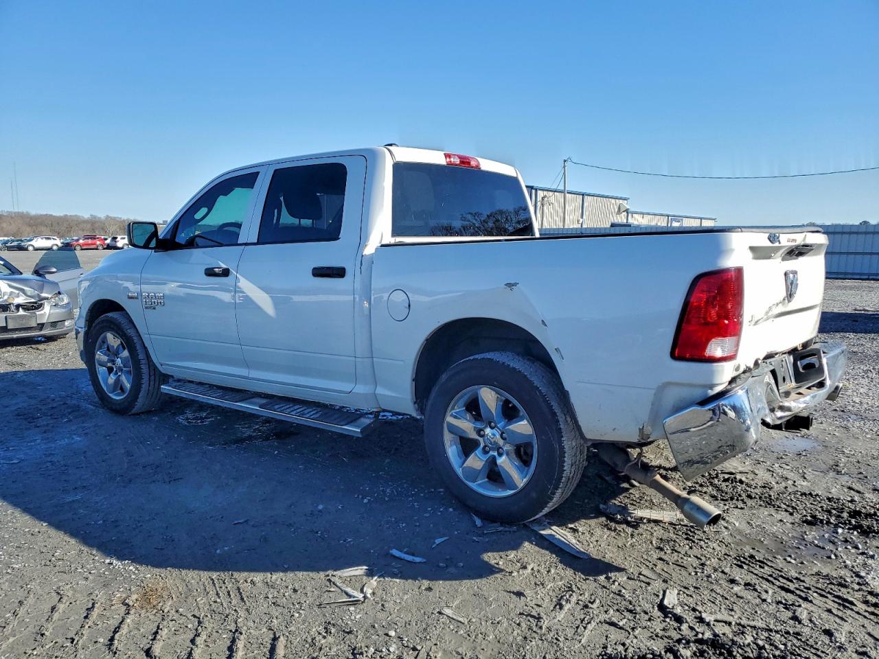 2019 RAM 1500 CLASSIC TRADESMAN photo 2
