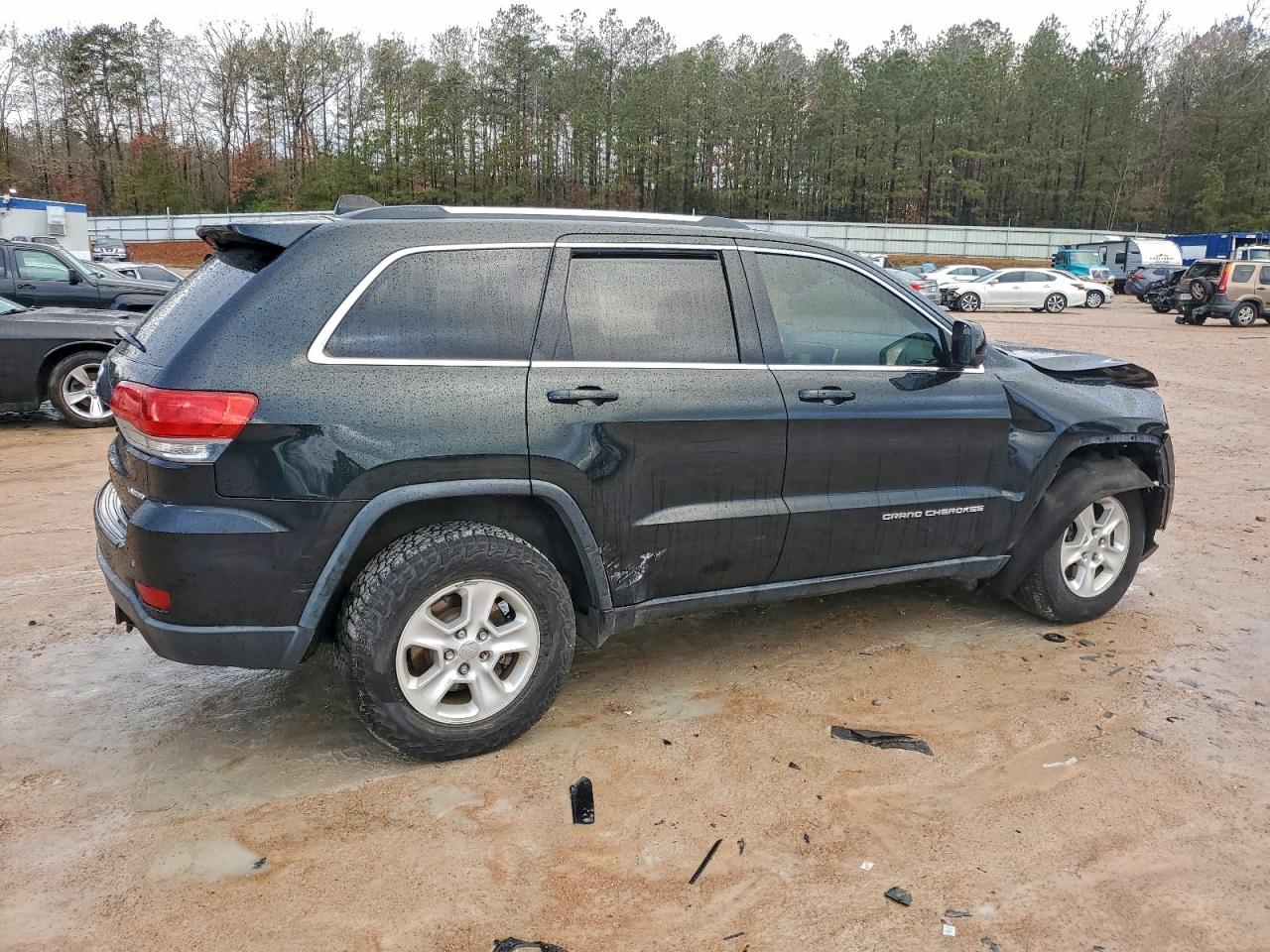 2014 JEEP GRAND CHEROKEE LAREDO photo 3