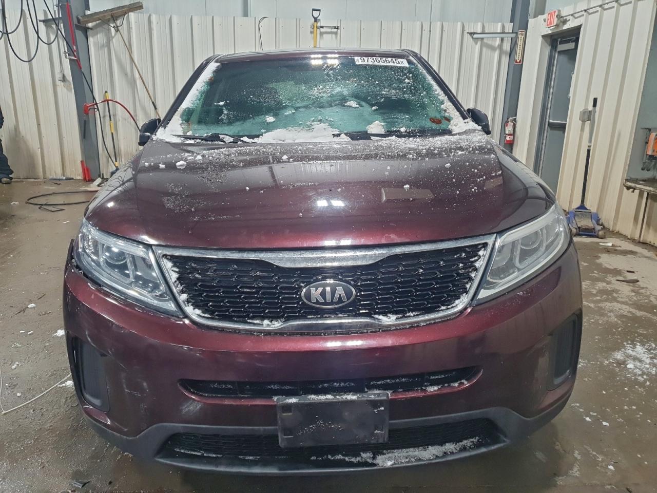 2014 KIA SORENTO LX photo 17