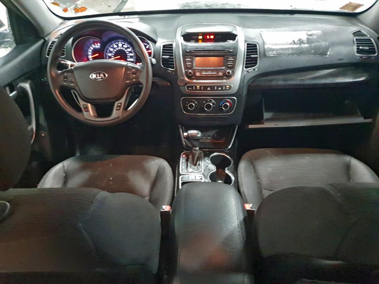 2014 KIA SORENTO LX photo 29