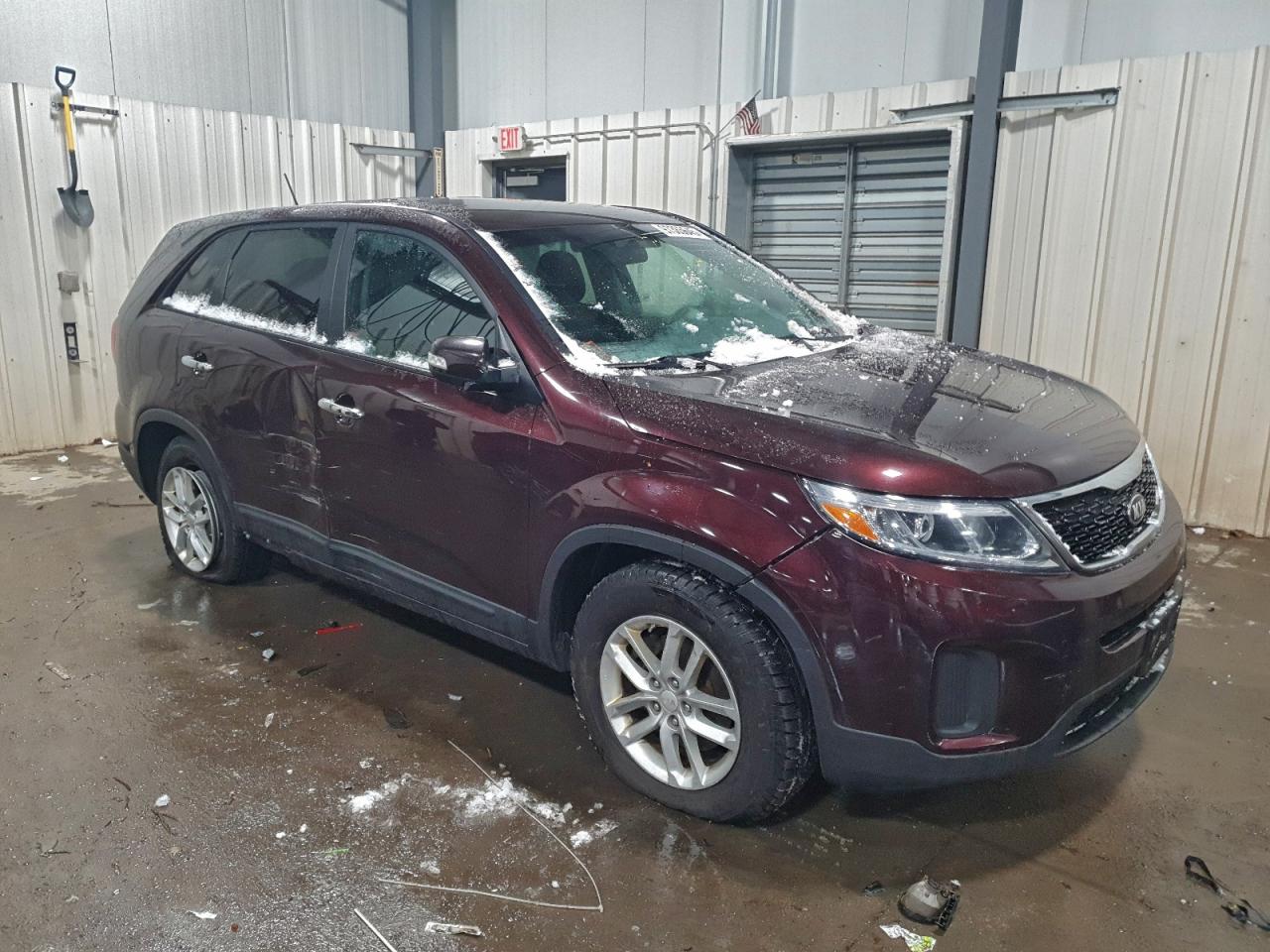 2014 KIA SORENTO LX photo 13