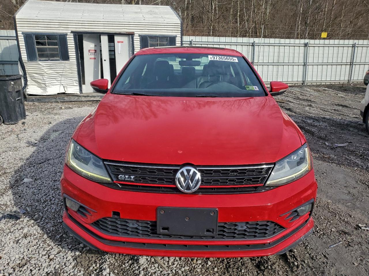 2017 VOLKSWAGEN JETTA GLI photo 5