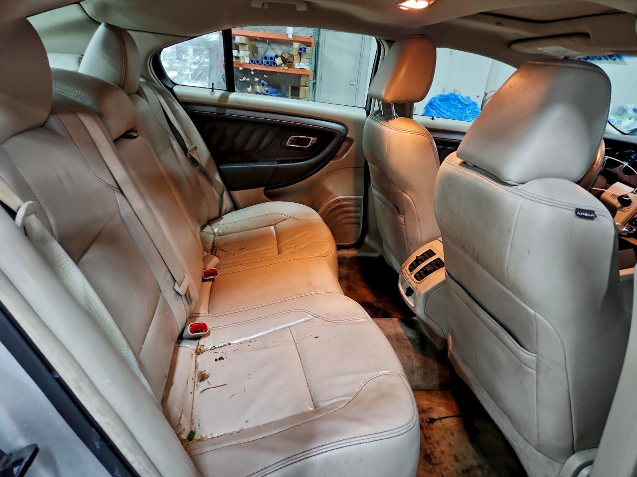 2012 FORD TAURUS SEL photo 10